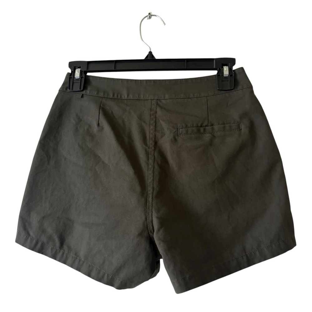 Lululemon Women's This Instant Dark Olive Green Shorts Size 4 - Picture 2 of 7